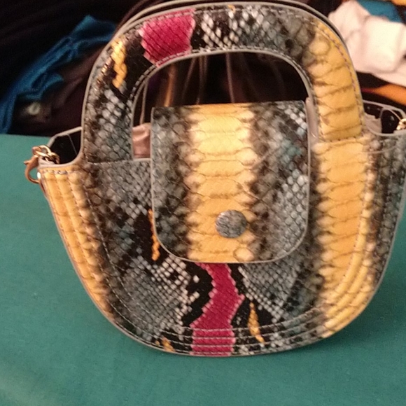 Handbag - Picture 1 of 3